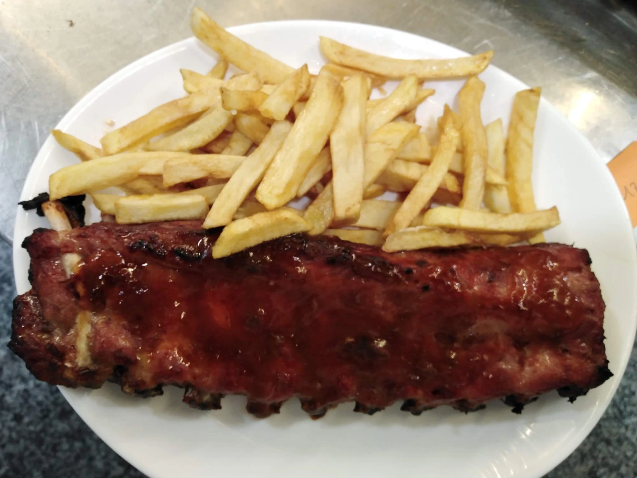 Costilla en salsa barbacoa